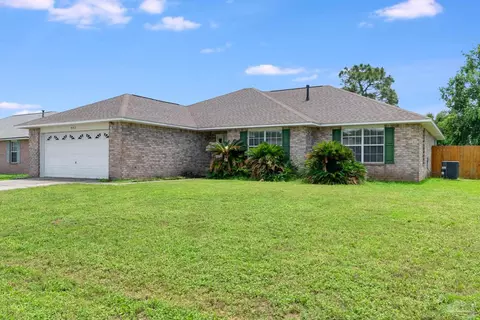 557 Batten Blvd, Pensacola, FL 32507
