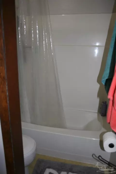 Bath - 3471 Riverview Dr, Pace, FL 32571 photo 4 of 4