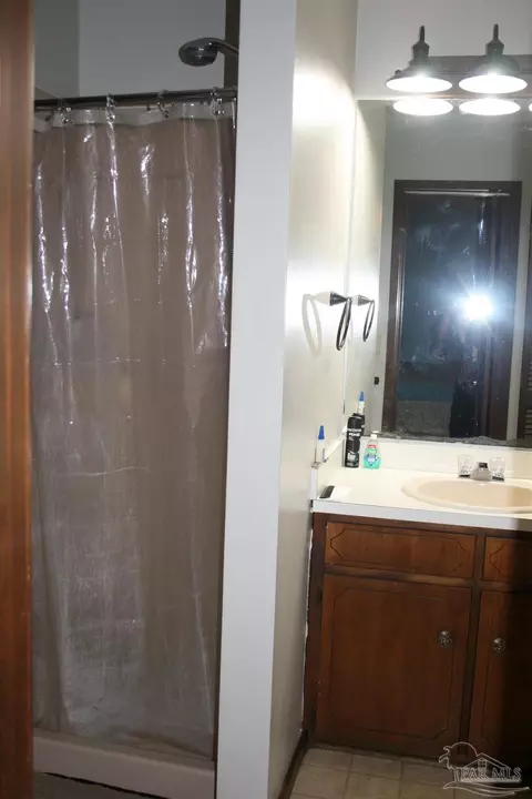 Bath - 3471 Riverview Dr, Pace, FL 32571 photo 1 of 4