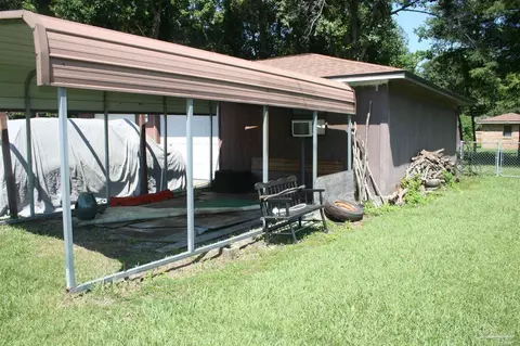 Exterior - 3471 Riverview Dr, Pace, FL 32571 photo 5 of 7
