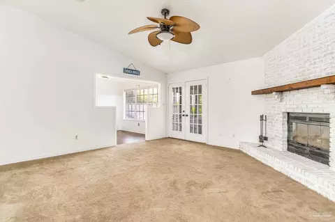 Living - 4668 Evelyn St, Pace, FL 32571 photo 5 of 7