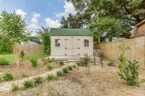 Exterior - 4668 Evelyn St, Pace, FL 32571 photo 11 of 15