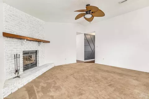 Living - 4668 Evelyn St, Pace, FL 32571 photo 6 of 7