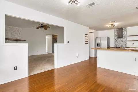 Living - 4668 Evelyn St, Pace, FL 32571 photo 3 of 7
