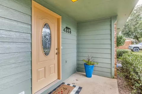 Exterior - 4668 Evelyn St, Pace, FL 32571 photo 14 of 15