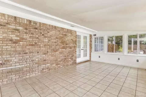Exterior - 4668 Evelyn St, Pace, FL 32571 photo 2 of 15