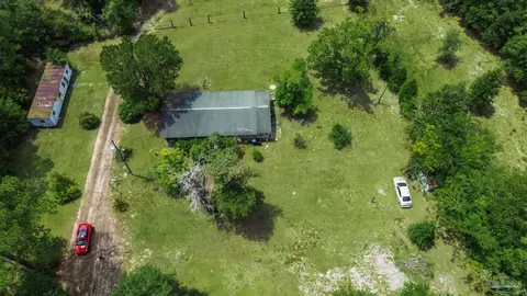 View/Area - 7106 Mccray Rd, Milton, FL 32583 photo 4 of 5