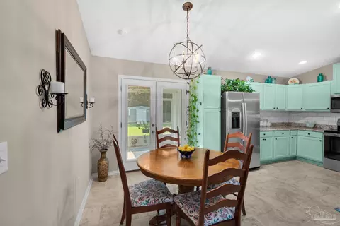 Dining - 4277 Dana St, Pace, FL 32571 photo 2 of 3