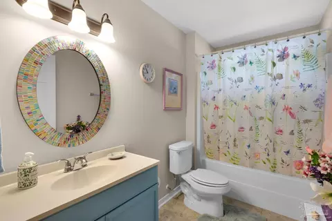 Bath - 4277 Dana St, Pace, FL 32571 photo 2 of 2