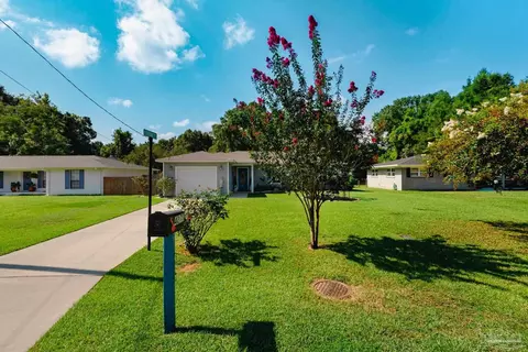 Exterior - 4277 Dana St, Pace, FL 32571 photo 2 of 17