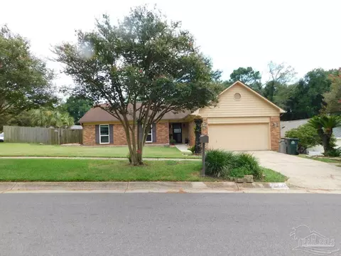 4517 Southpointe Ln, Pensacola, FL 32514