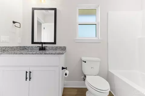 Bath - 1847 Sunset Maple Rd #37-B, Cantonment, FL 32533 photo 4 of 4