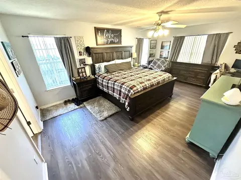 Bedroom - 4983 Spencer Oaks Blvd, Pace, FL 32571 photo 2 of 4
