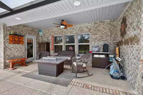 Exterior - 2731 Elkhorn Dr, Pace, FL 32571 photo 7 of 10