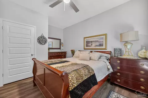 Bedroom - 2731 Elkhorn Dr, Pace, FL 32571 photo 8 of 12