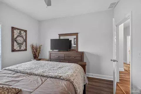 Bedroom - 2731 Elkhorn Dr, Pace, FL 32571 photo 6 of 12