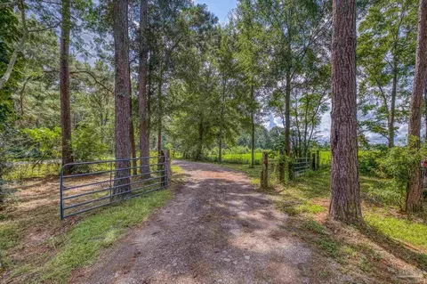 8430 Tidwell Rd, Pace, FL 32571 photo 3