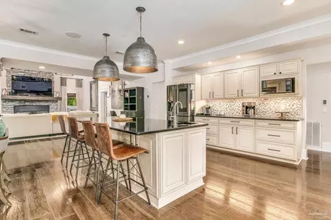 Kitchen - 9050 Salter Rd, Pace, FL 32571 photo 2 of 4