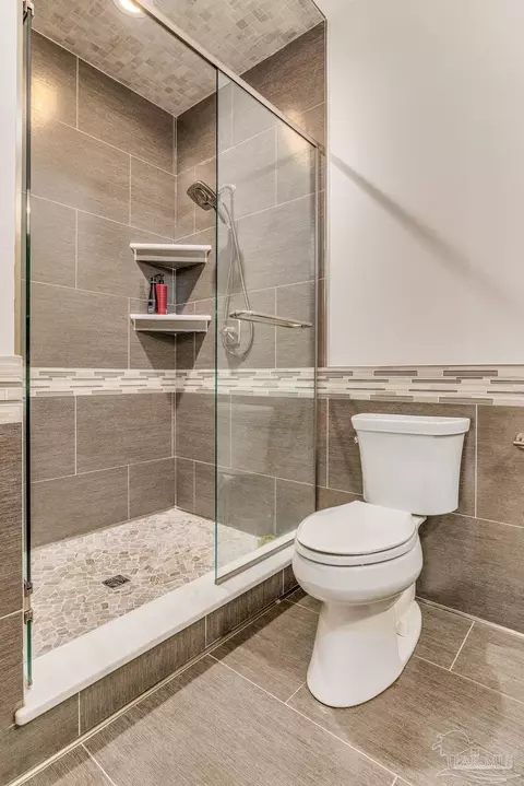 Bath - 9050 Salter Rd, Pace, FL 32571 photo 6 of 7