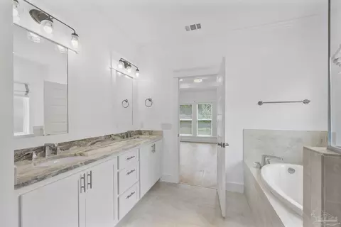 Bath - 6264 Howie Way, Pace, FL 32571 photo 3 of 4