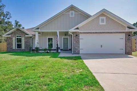 6455 Bay Oaks Dr, Milton, FL 32583