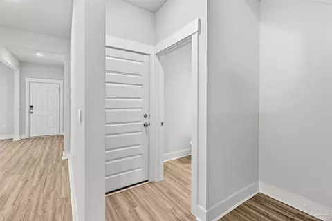 Entry Way - 4679 Eider Rd, Pace, FL 32571 photo 7 of 10