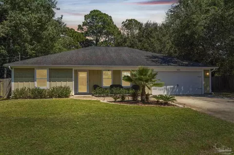 2296 Salamanca St, Navarre, FL 32566