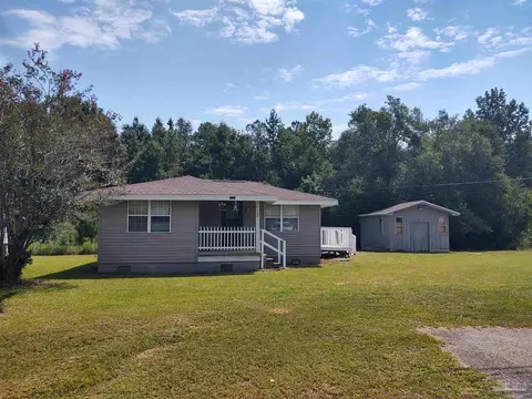 Exterior - 7180 E Gate Rd, Milton, FL 32570 photo 3 of 7