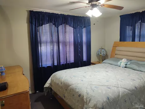 Bedroom - 7180 E Gate Rd, Milton, FL 32570 photo 1 of 2