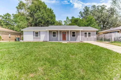 4664 Kingston Dr, Pensacola, FL 32526