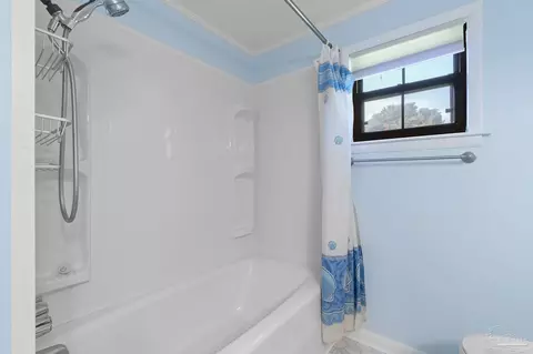 Bath - 4285 Seventh Ave, Pace, FL 32571 photo 5 of 5