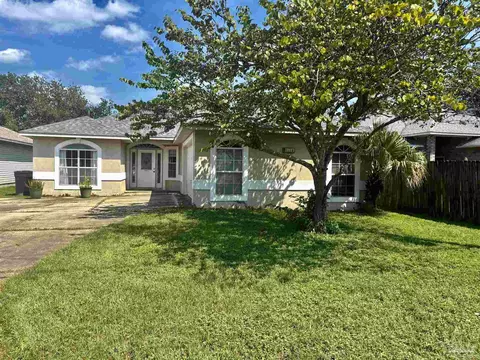 5620 Bauer Rd, Pensacola, FL 32507