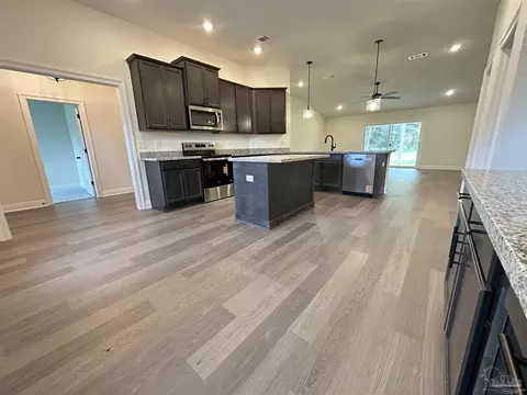 Kitchen - 5237 Barnett Rd, Pace, FL 32571 photo 1 of 3