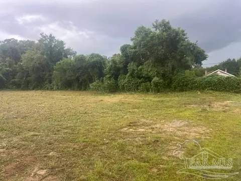 2909 W Lee St, Pensacola, FL 32505