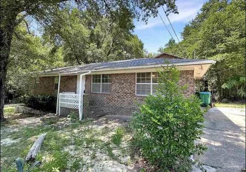 255 Brackin St #A&B, Crestview, FL 32539