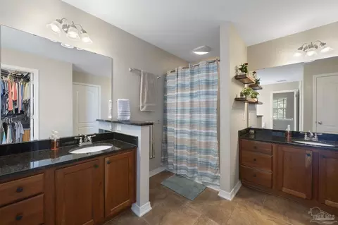 Bath - 5778 Dunridge Dr, Pace, FL 32571 photo 2 of 4