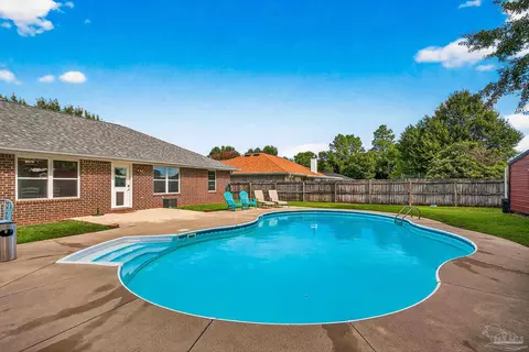 3668 Berrypatch Ln, Pace, FL 32571