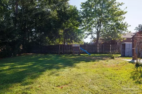 Exterior - 332 Twisted Oak Dr, Cantonment, FL 32533 photo 3 of 7