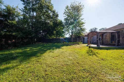 Exterior - 332 Twisted Oak Dr, Cantonment, FL 32533 photo 7 of 7