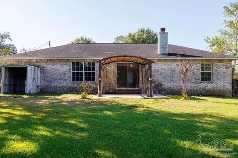 Exterior - 332 Twisted Oak Dr, Cantonment, FL 32533 photo 6 of 7