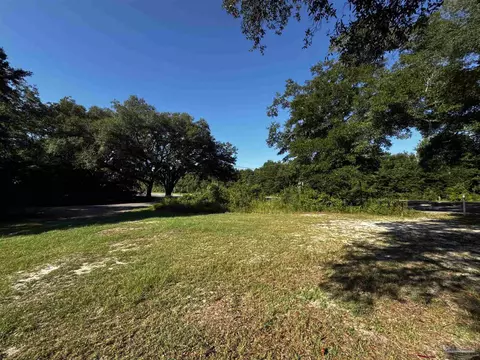 6404 Wilmar Ave, Milton, FL 32570