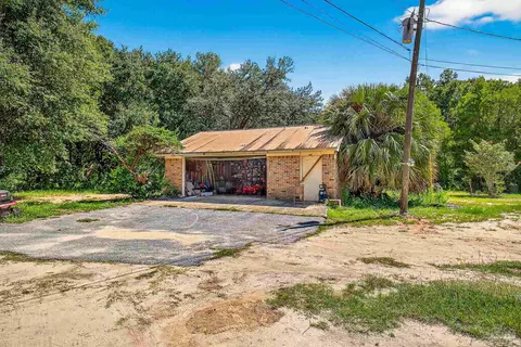 Exterior - 4608 B Lowery Rd, Milton, FL 32583 photo 7 of 7