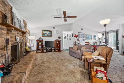 Living - 4608 B Lowery Rd, Milton, FL 32583 photo 1 of 2