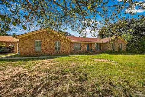 Exterior - 4608 B Lowery Rd, Milton, FL 32583 photo 2 of 7