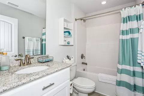 Bath - 6234 Pineapple Dr, Milton, FL 32570 photo 4 of 4