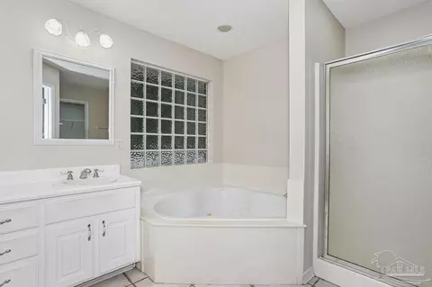 Bath - 5957 Wyndi Way, Pace, FL 32571 photo 1 of 4