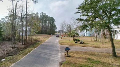 4529 Bayside Dr, Milton, FL 32583 photo 17