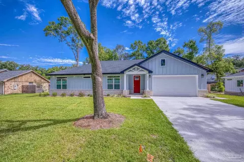 3660 Brookshire Dr, Pensacola, FL 32504