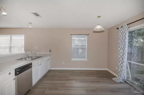 5446 Cherub Cir, Milton, FL 32583 photo 9