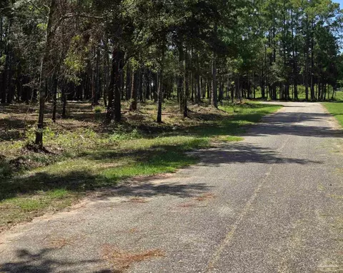 000 Falling Brook Ct, Pace, FL 32571 photo 2